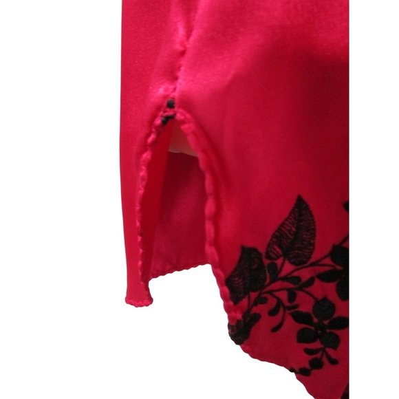 Sabrina by Mervyns Raspberry Black Embroidered Flower Short Robe Large GUC - Picture 14 of 16